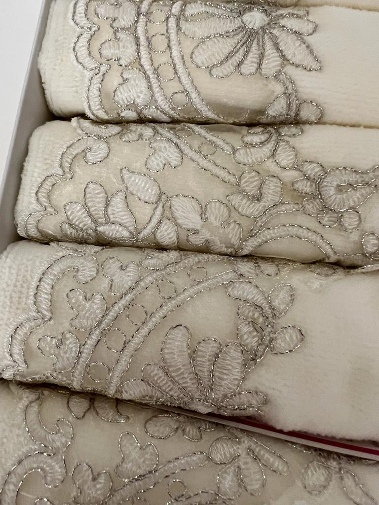 Towel-Ixora
